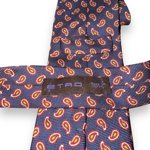 Etro Milano Red & Navy Blue Paisley Made in Italy Necktie - Picture 3 of 7